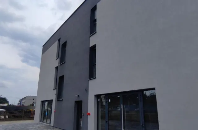 Nowy lokal handlowo-usługowy Leszno pod każdą działalność – zdjęcie 8