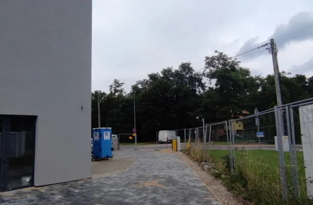Nowy lokal handlowo-usługowy Leszno pod każdą działalność – zdjęcie 11