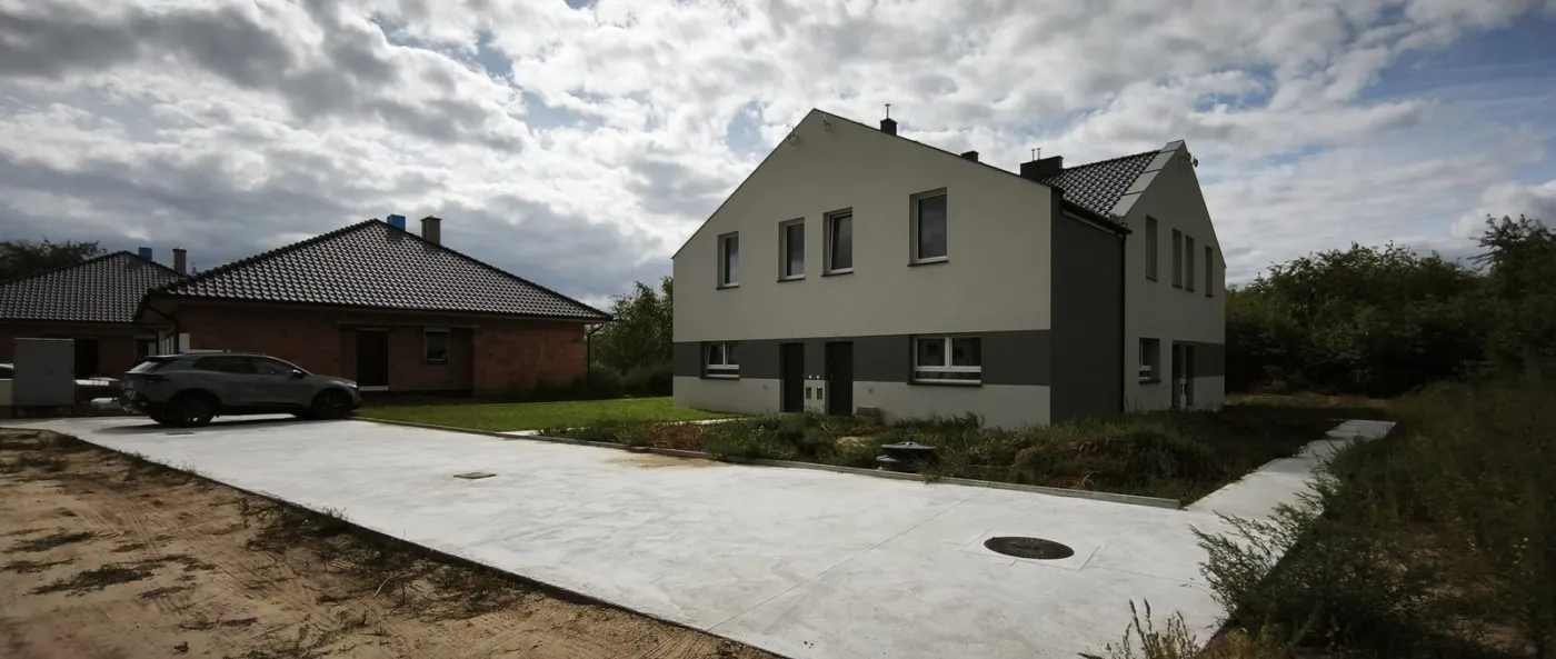 Bezczynszowy 3 pokojowe z działka 110 m2 Leszno ul. Chabrowa, parking!