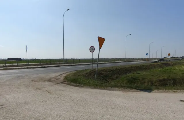 Ostatnie działki uslugowe przy S5, od 1000m2 do 5000 M2,faktura. – zdjęcie 11