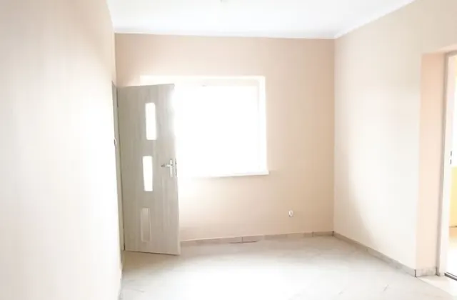 Solidny dom z cegły, blisko lasu, b.dobra komunikacja – zdjęcie 5