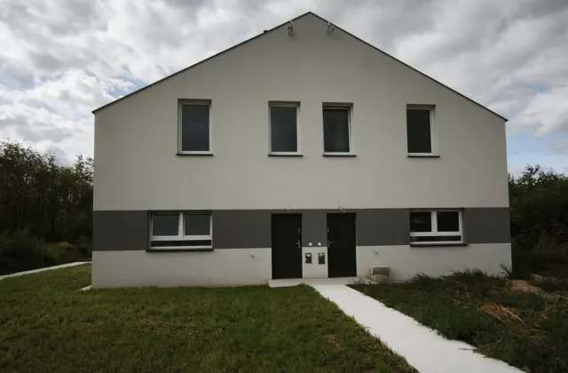 Bezczynszowe wygodne mieszkanie z ogródkiem Leszno – zdjęcie 8
