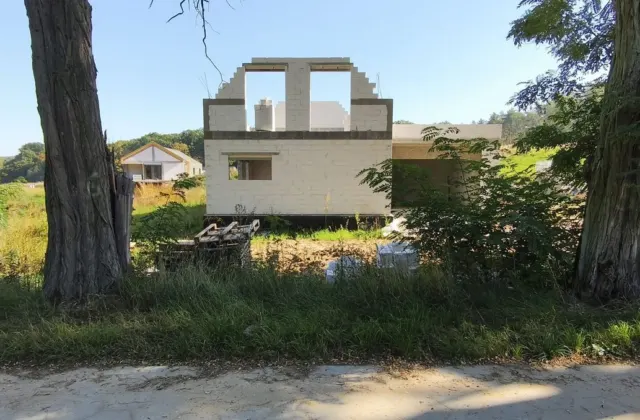 Przestronny dom 142 m2 z garażem, duża działka w lesie,blisko Osieczna – zdjęcie 10